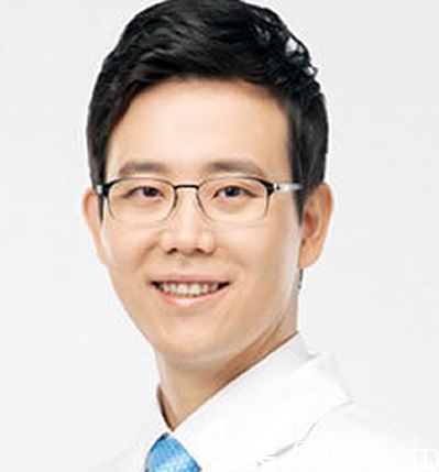 韓國娜娜整形外科醫(yī)院院長