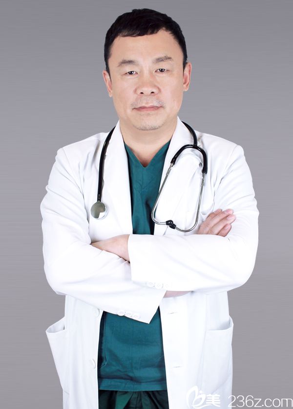 王雷院長 王雷院長