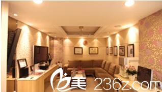 韓國休&美整形外科