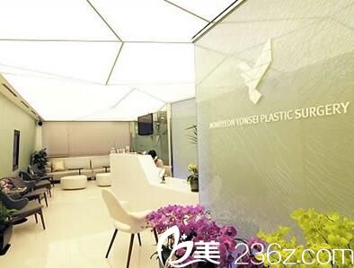 韓國麗絲整形外科醫(yī)院大廳 韓國麗絲整形外科醫(yī)院大廳