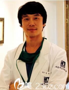 韓國(guó)首爾整形醫(yī)院院長(zhǎng)韓相百