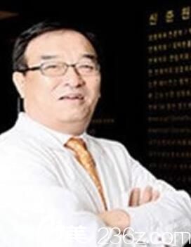 申俊韓國首延整形外科醫(yī)院院長 申俊韓國首延整形外科醫(yī)院院長