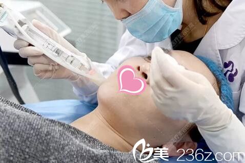 沈陽百嘉麗真人注射過程中