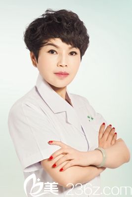 馮文華院長(zhǎng)