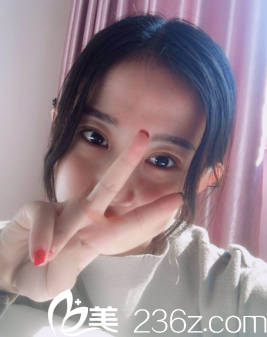 好看了許多哦 好看了許多哦