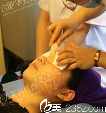 激光祛紅血絲前涂抹凝膠