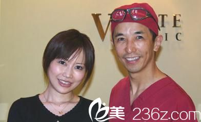 與患者合影 與患者合影