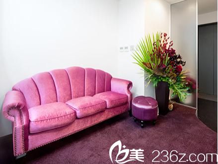 醫(yī)院等候室 醫(yī)院等候室