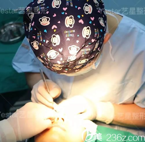 嘉興藝星美杜莎美眼手術(shù)過程