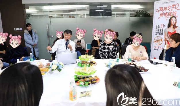 楊大平現(xiàn)場講解照