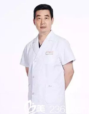 擅長眼鼻整形的冀美整形醫(yī)院醫(yī)生張順慶