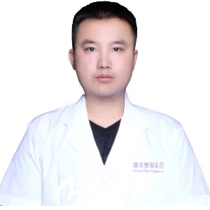 德美首席微整形大師符恒 德美首席微整形大師符恒