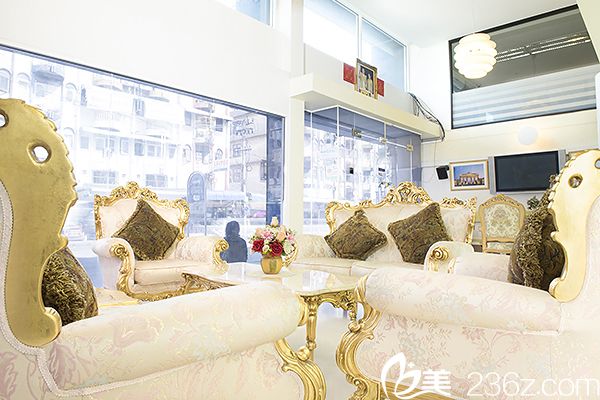 泰國PICHET Rodchareon整形醫(yī)院前臺(tái) 泰國PICHET Rodchareon整形醫(yī)院前臺(tái)