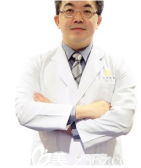 李朝熙院長 李朝熙院長