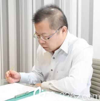 中國臺(tái)灣妮蔻時(shí)尚診所沈文示院長 中國臺(tái)灣妮蔻時(shí)尚診所沈文示院長