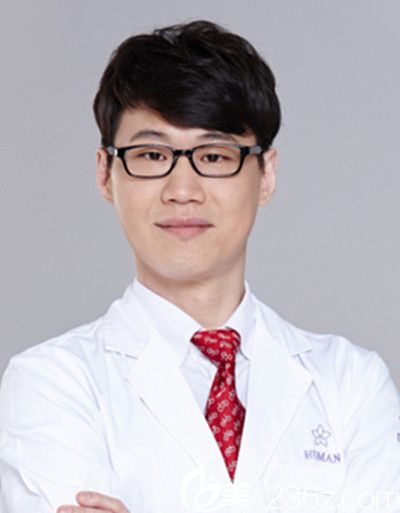 韓國秀夢HUMAN整形外科院長金國鉉