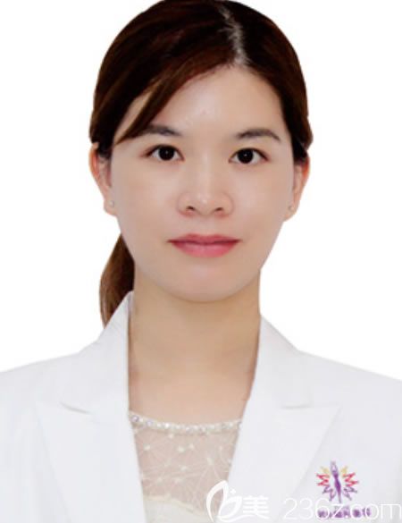 玉林時光整形李紅梅主任