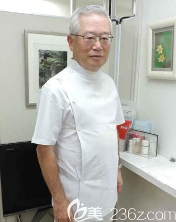 西山美容形成外科醫(yī)院院長(zhǎng)西山真一郎 西山美容形成外科醫(yī)院院長(zhǎng)西山真一郎