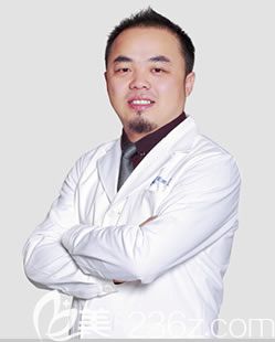 天津美奧口腔醫(yī)院譚川云醫(yī)生