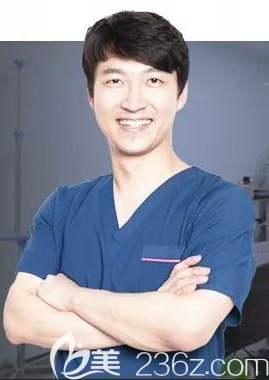 韓國AP愛慕整形外科醫(yī)院院長李炫直 韓國AP愛慕整形外科醫(yī)院院長李炫直