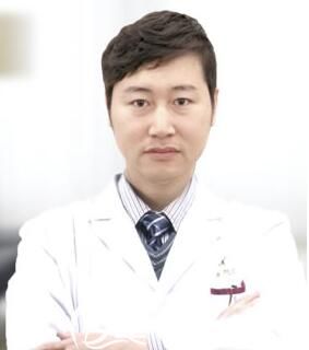 沈陽名流隆鼻醫(yī)生王松