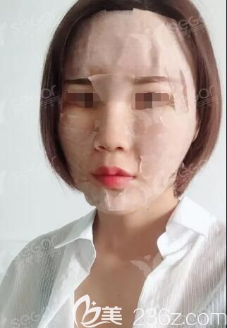 剛做完納米脂肪全面部<span style= 剛做完納米脂肪全面部<span style=