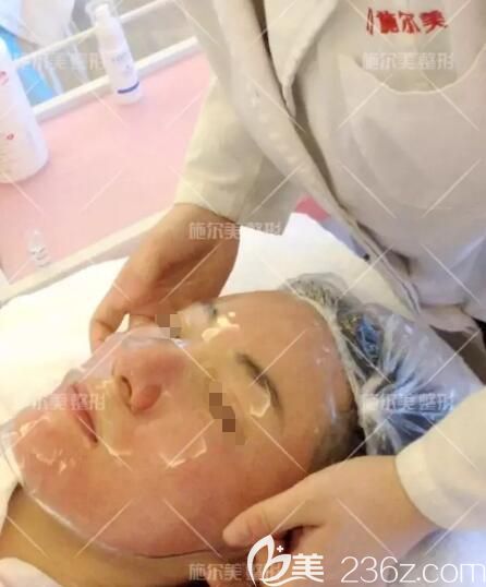 微針美塑術(shù)后要敷醫(yī)用面膜舒緩皮膚 微針美塑術(shù)后要敷醫(yī)用面膜舒緩皮膚