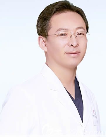 長(zhǎng)春中妍美容醫(yī)院技術(shù)院長(zhǎng)馬速里 長(zhǎng)春中妍美容醫(yī)院技術(shù)院長(zhǎng)馬速里