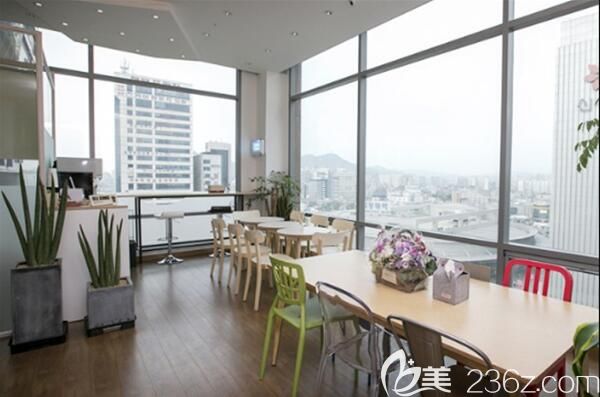 韓國清潭i整形外科環(huán)境圖 韓國清潭i整形外科環(huán)境圖