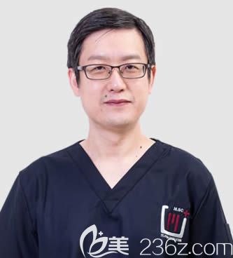 北京維樂口腔種植醫(yī)生周銘 北京維樂口腔種植醫(yī)生周銘