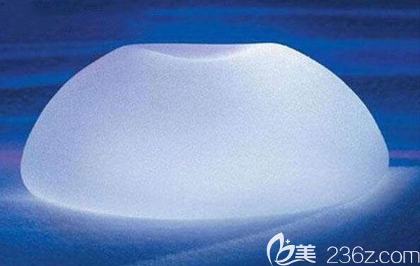 昆明韓辰曼陀假體隆胸大概多少錢