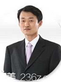 劉正源 韓國(guó)秀整形外科院長(zhǎng) 劉正源 韓國(guó)秀整形外科院長(zhǎng)