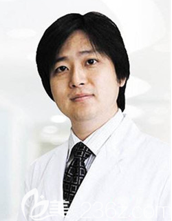 韓國奧來OLE整形外科醫(yī)院院長洪基錫醫(yī)生 韓國奧來OLE整形外科醫(yī)院院長洪基錫醫(yī)生
