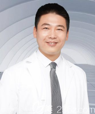 呼和浩特京美醫(yī)療美容醫(yī)院副院長于曉昆 呼和浩特京美醫(yī)療美容醫(yī)院副院長于曉昆