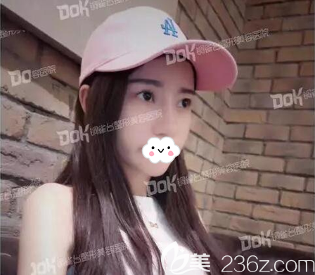 前段時(shí)間找成都銅雀臺(tái)做了M22嫩膚，給大家分享下治療過(guò)程、術(shù)后效果以及醫(yī)生告訴我的注意事項(xiàng)