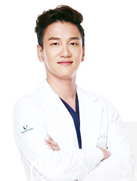 韓國moon clinic整形外科醫(yī)院院長樸文洙 韓國moon clinic整形外科醫(yī)院院長樸文洙