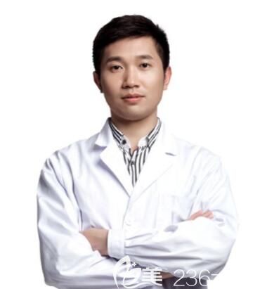 益陽格萊美醫(yī)療美容門診部特邀醫(yī)師張軍輝 益陽格萊美醫(yī)療美容門診部特邀醫(yī)師張軍輝