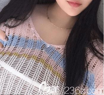 在北京新星靚做蓓拉假體隆胸前樣子 在北京新星靚做蓓拉假體隆胸前樣子