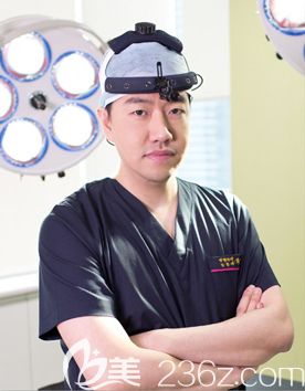 崔民 韓國(guó)顏說(shuō)整形外科院長(zhǎng) 崔民 韓國(guó)顏說(shuō)整形外科院長(zhǎng)