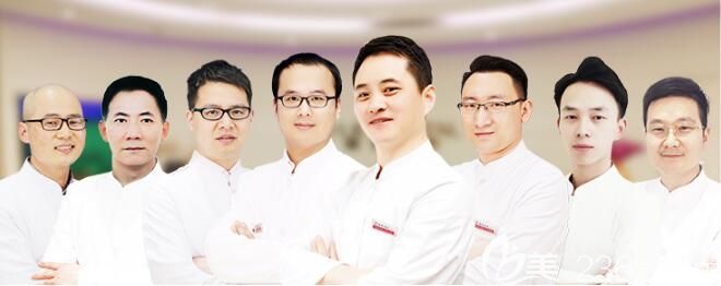 雅悅口腔的醫(yī)生團隊