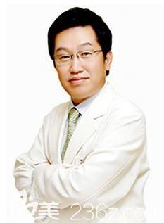 李康元 韓國李康元整形外科院長 李康元 韓國李康元整形外科院長