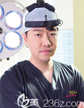 崔民 韓國ANSWER整形外科院長