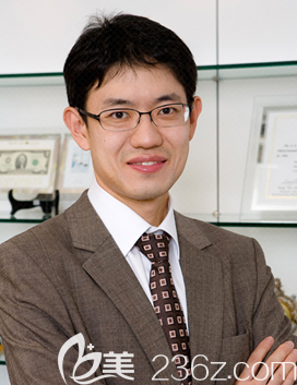韓國JAMIE整形外科鄭基浩院長