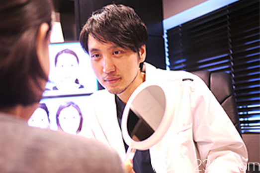 雙眼皮失敗找韓國soonplus金順東院長面診中 雙眼皮失敗找韓國soonplus金順東院長面診中