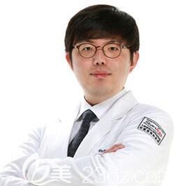 20190702_1562037450110542.jpg CHOI DAEHEON.jpg