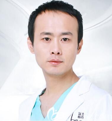 大連愛德麗格醫(yī)療美容醫(yī)院副院長馮守運