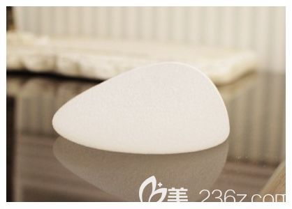 我在玉林華美整形做隆胸放的曼托水滴形假體