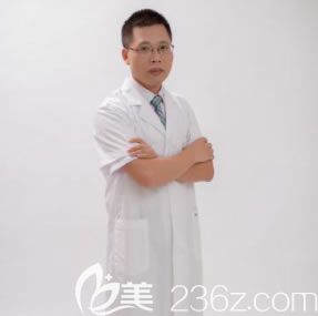 福州名韓整形外科主任溫名赟