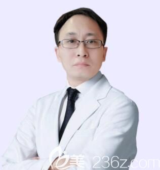 原<!--<i data=20240703-sp></i>-->230醫(yī)院燒傷美容外科主任張永軍 原<!--<i data=20240703-sp></i>-->230醫(yī)院燒傷美容外科主任張永軍