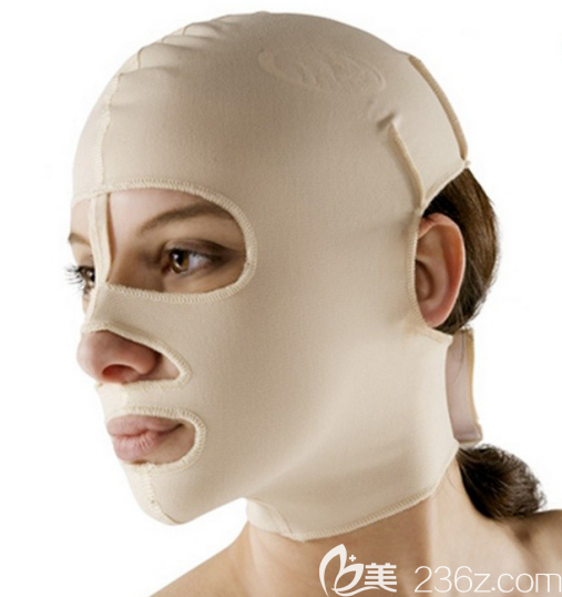 磨骨術(shù)后應(yīng)佩戴頸頜套